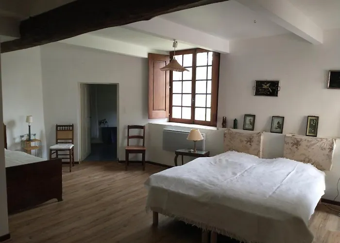 Holiday home Conciergerie Du Chateau D'allemagne En Provence *