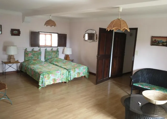 Conciergerie Du Chateau D'allemagne En Provence * Allemagne-en-Provence